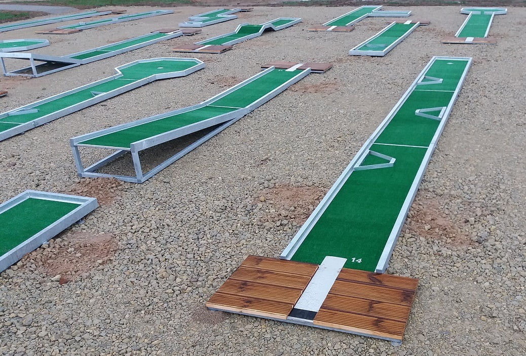 ** Standard Minigolf bane – metallramme 9 -12-18 hulls (5-15m fairways) - Image 2